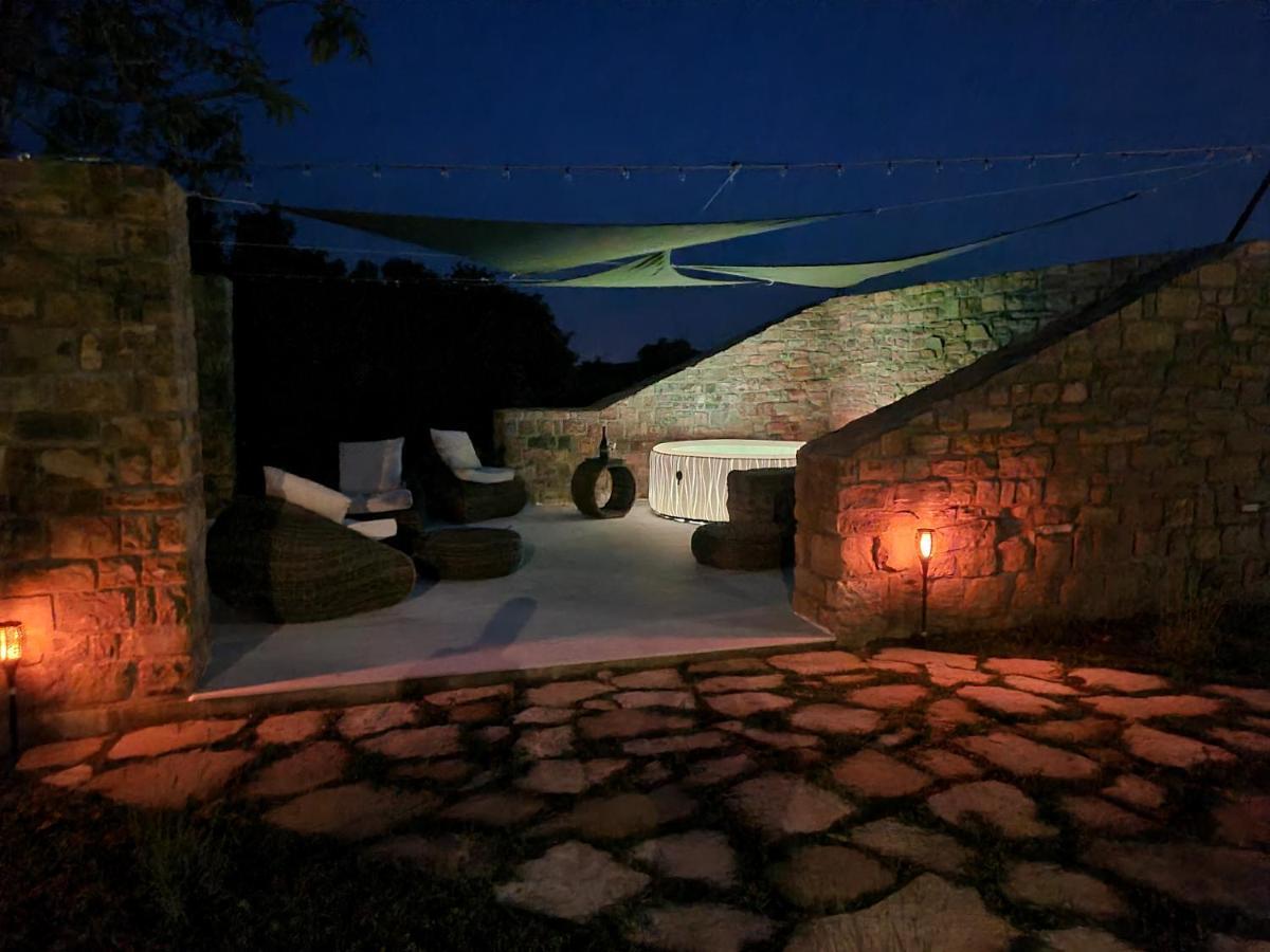 Hisa Kapis With Hot Tube Koper Exterior foto